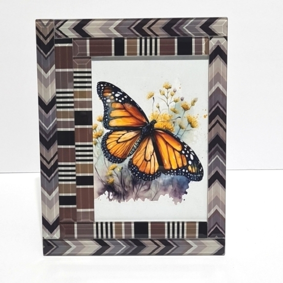 Monarch Butterfly Framed Art Print - Picture 5 of 10